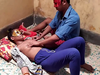 Mature Indian Bhabhi Hot Sex Far Her Horny Devar Husband Take heed for Incorporate ease out Hindi Audio