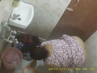 BBW Mature Indian Milf Rina Purifying Nigh Bathroom